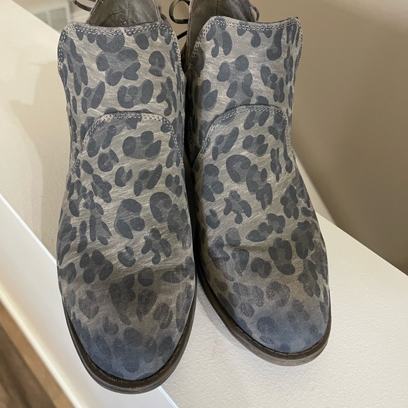 Very G Bootie Boots - Picture 3 of 4